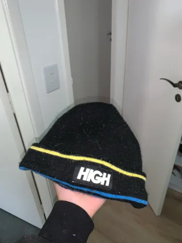 Gorro Preto High Company