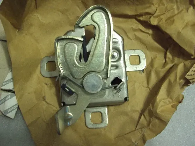 doblo fechadura tranca capo nova original 46747434