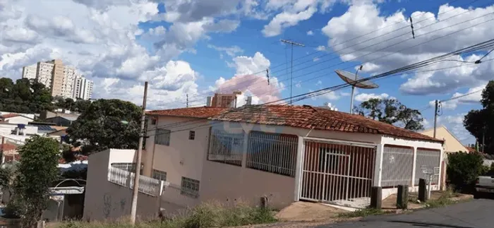 Casa comercial no Bairro Goiabeira Valor: R$ 320.000,00 codigo: 25624
