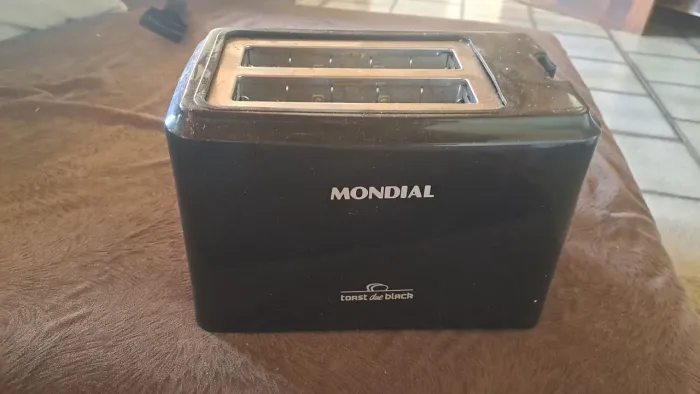 Torradeira Mondial Toast due Black 2 Fatias