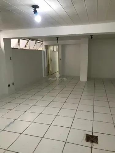 BARROCA/PRADO - Andar corrido à venda na Anuar Donato
