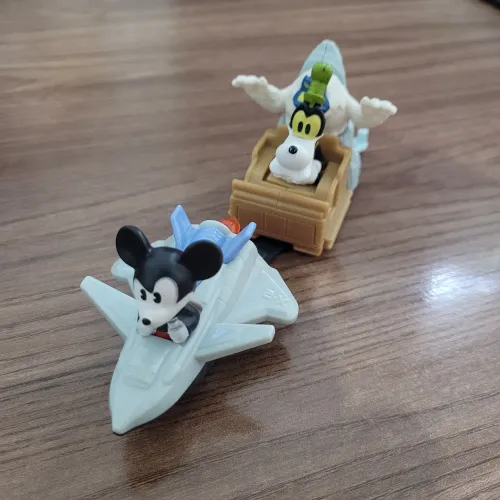 McDonald's Brinquedos Mickey e Pateta - Coleção Walt Disney World Runaway Railway
