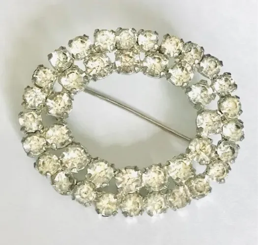 Broche oval vintage em strass cristal - fecho de alfinete