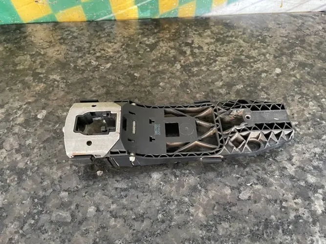 Suporte maçaneta externa vw up 