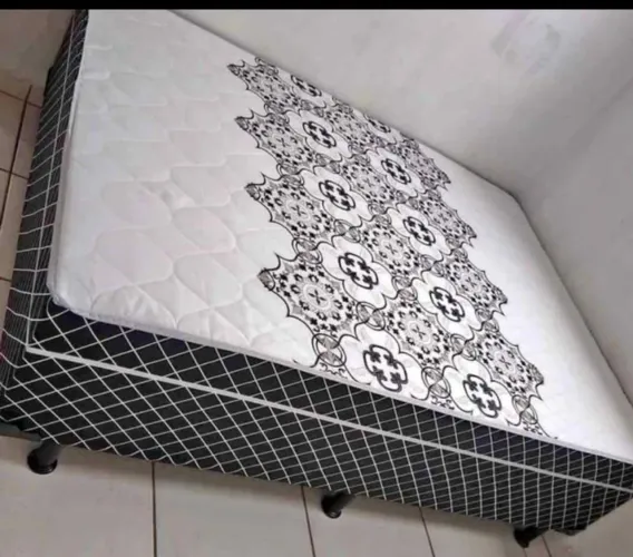 Cama Box Casal com Desenho Floral