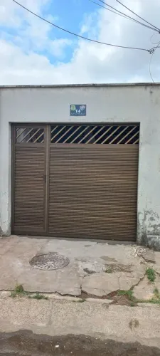 Portão de alumínio,  portas e janelas de vidro