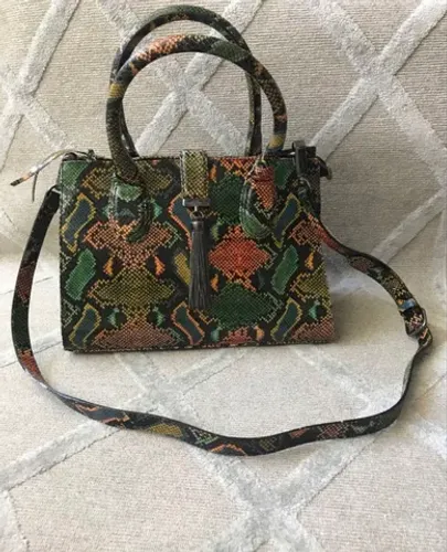 Bolsa em verniz estampa cobra LUIZA BARCELOS NOVA