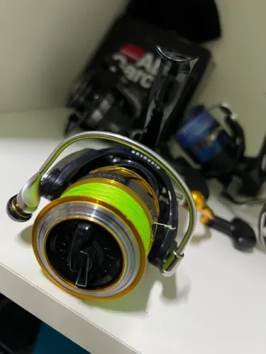 Daiwa revros 2056 H modelo do Japão