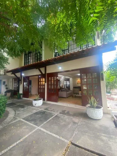 CASA DUPLEX - ALUGUEL - BAIRRO CRISTO REI