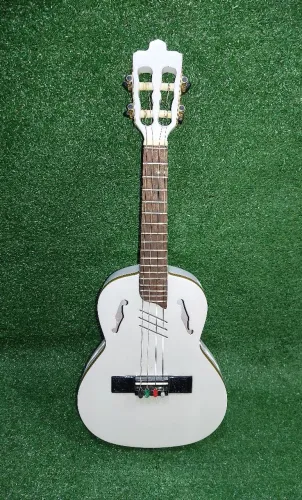Cavaquinho Flat Cortez Modelo SB branco perolado Captado