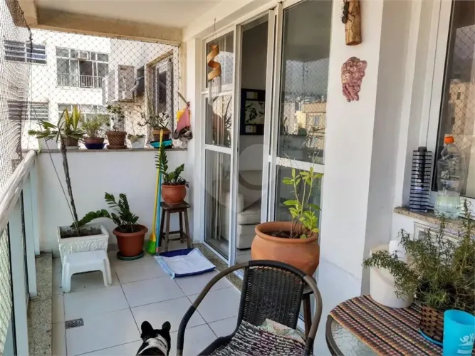 Apartamento à venda com 3 quartos, sendo 1 suíte, no condomínio Edifício Hydra, Rio de Jan