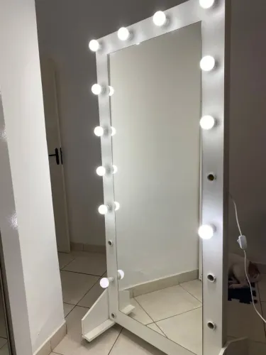 Espelho Camarim Corpo Todo com Luz