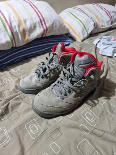 Tênis air jordan 5