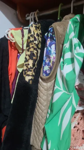 PEÇAS FEMININA 36,38/ LOTE DE ROUPAS 36 / 38