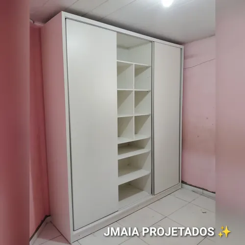 Guarda roupa projetado 