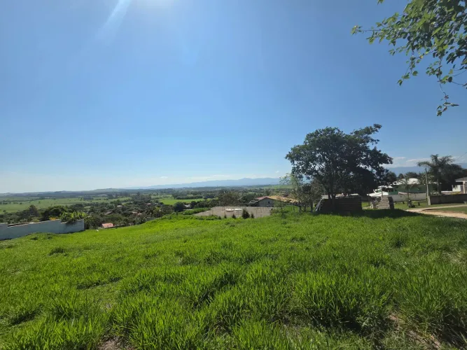 Chácara no Condomínio Recanto do Sol