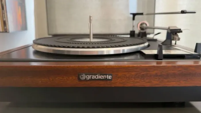 Toca-discos Gradiente Garrard 830-s Funciona Tudo - Madeira (Usado)