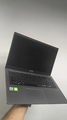 Notebook Asus i5 10ger. 8gb ddr4, SSD NVMe 256gb, vídeo dedicado NVIDEA 2gb. Em 10x sem ju