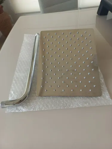 Ducha fria em aço inox. 25x20cm