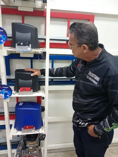VENDE-SE Controles GAREN + Motores Originais para Portão Eletrônico