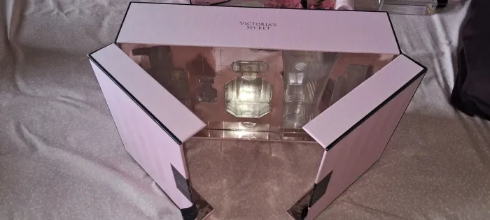 Caixa decorativa victorias secret 