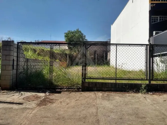 Terreno à venda em Campinas, Vila Marieta, com 700 m²