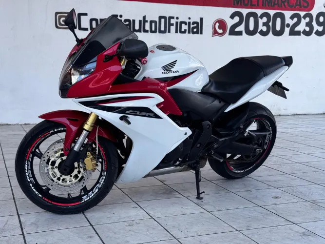 Honda CBR 600 2013 Disponível