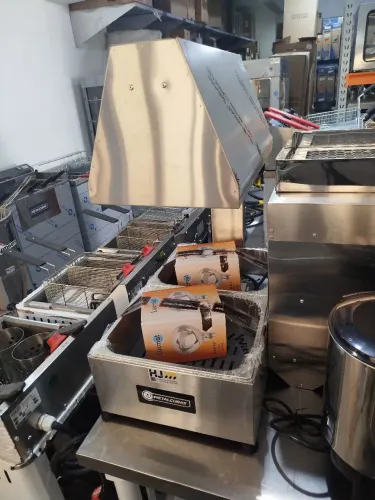 R1 Conservador de frituras elétrico 2 cubas Metalcubas