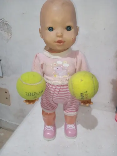 Boneca bebê malabarista antiga 