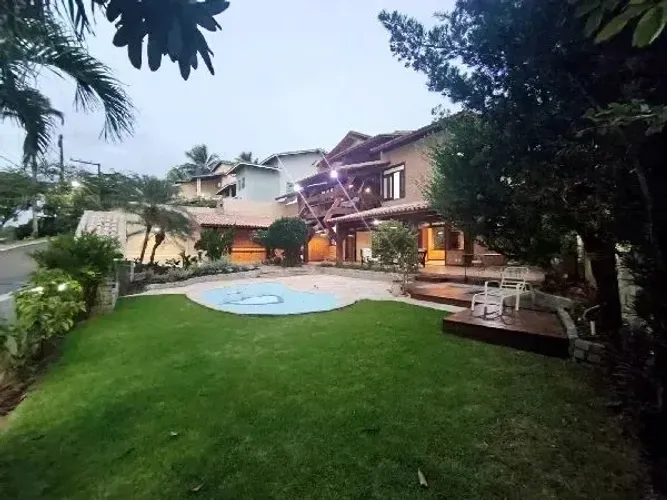 Imóvel para venda tem 460 metros quadrados com 5 quartos em Piatã - Salvador - BA