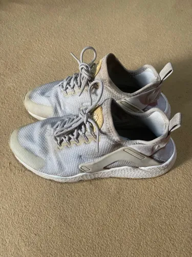 tênis nike air huarache run ultra - cinza gelo- 38 