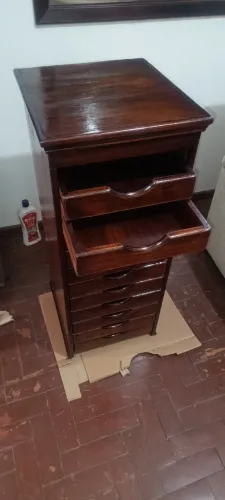 Gaveteiro escritório em madeira