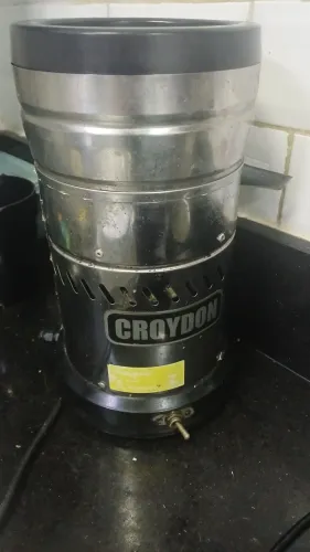Espremedor de laranja CROYDON 220V