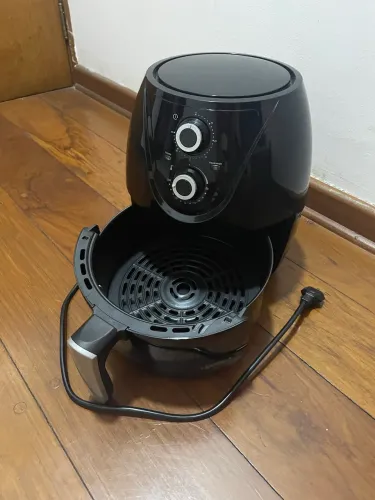 Fritadeira Air Fryer Britânia 3,8L 127V BCFR04