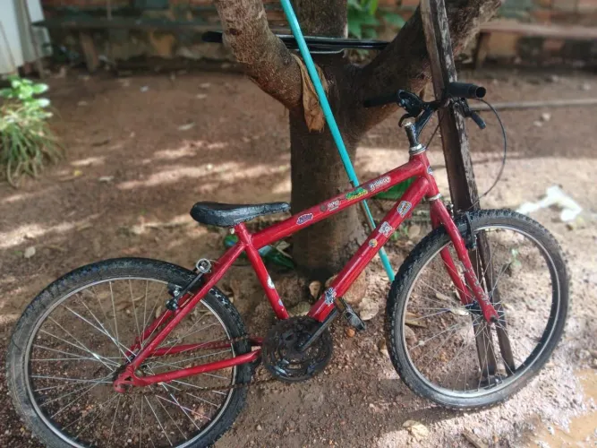 Vendo bicicleta 120 reais 
