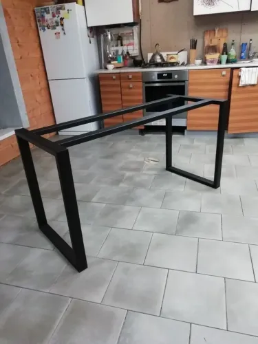 pés de mesa