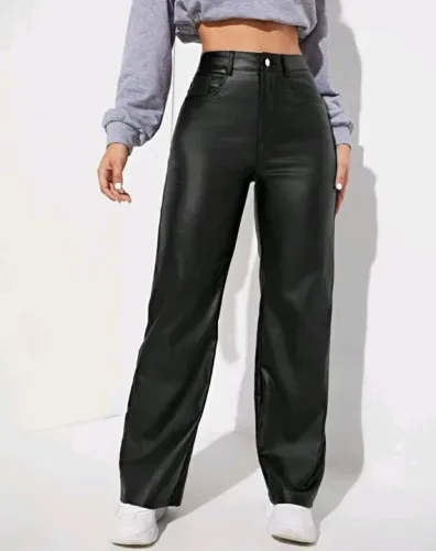Calça de couro sintético shein