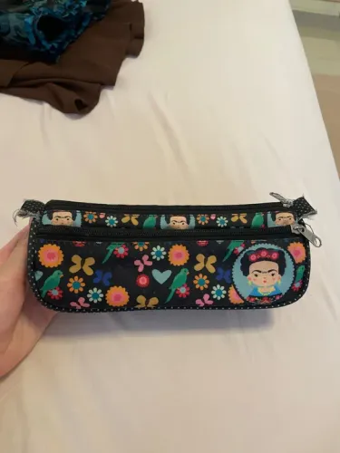 Estojo escolar Frida Kahlo - Novo!