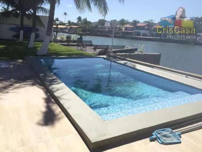 Canal navegável: Casa dos sonhos com 4 quartos na Ogiva/Cabo Frio