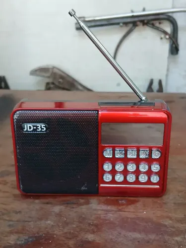 Radio de bolso am e FM com Bluetooth 