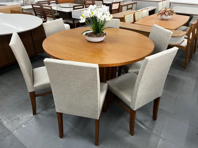 Mesa completa super resistente na madeira 