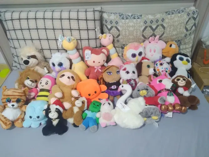 Lote de ursos de Pelúcias Variadas