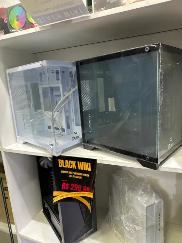 Gabinete Gamer Aquários - Branco e Preto 