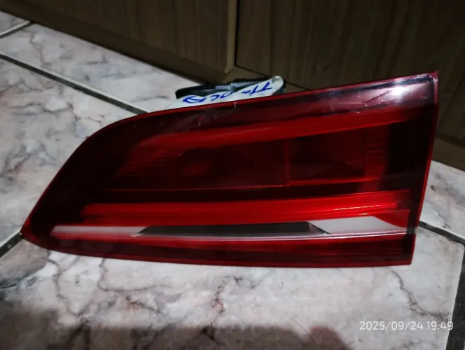 Lanterna da tampa traseira BMW X1 2016