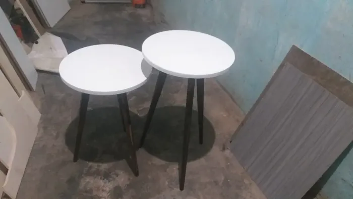 Vendo mesinhas de canto 40 reais cada