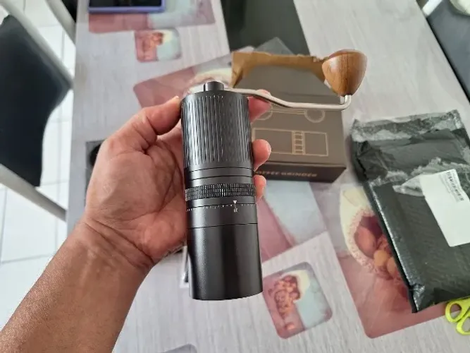 Moedor de café Jaffee J1s Pro Novo na Caixa