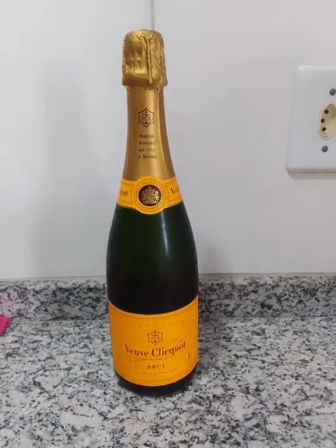 Champagne -  Veuve Clicquot Brut - Gelado. 