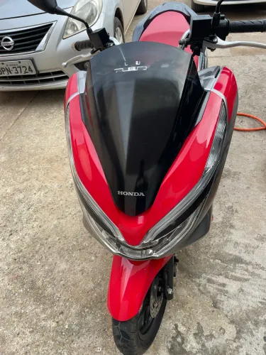 Vendo essa linda PCX