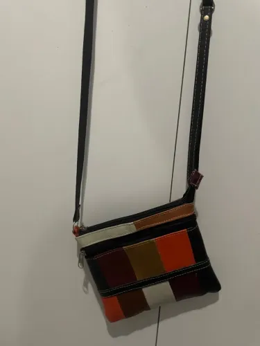 Bolsa de ombro colorida