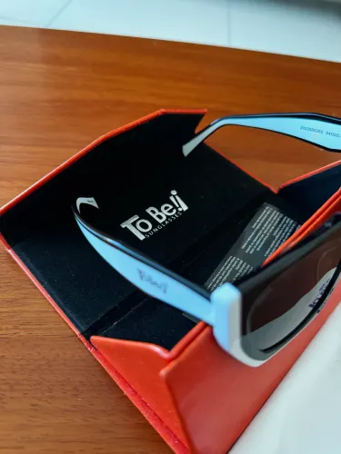 Óculos To Be black and white